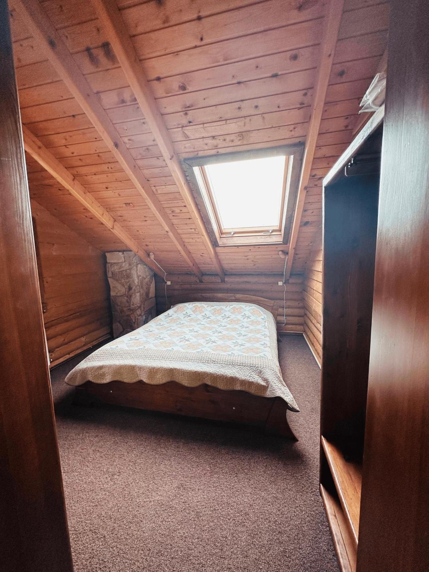 Фільварок Кмитів Hotel Velyki Kosharishcha ภายนอก รูปภาพ