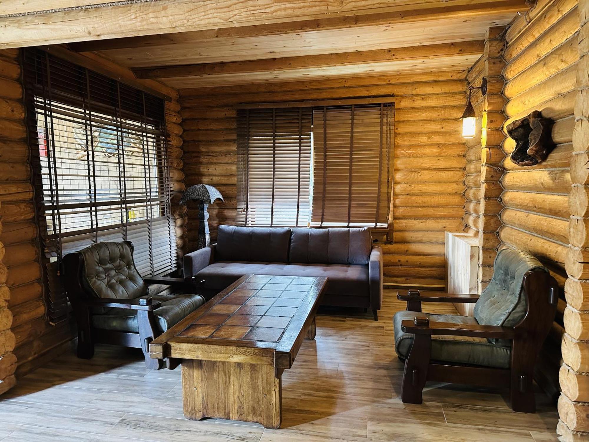 Фільварок Кмитів Hotel Velyki Kosharishcha ภายนอก รูปภาพ