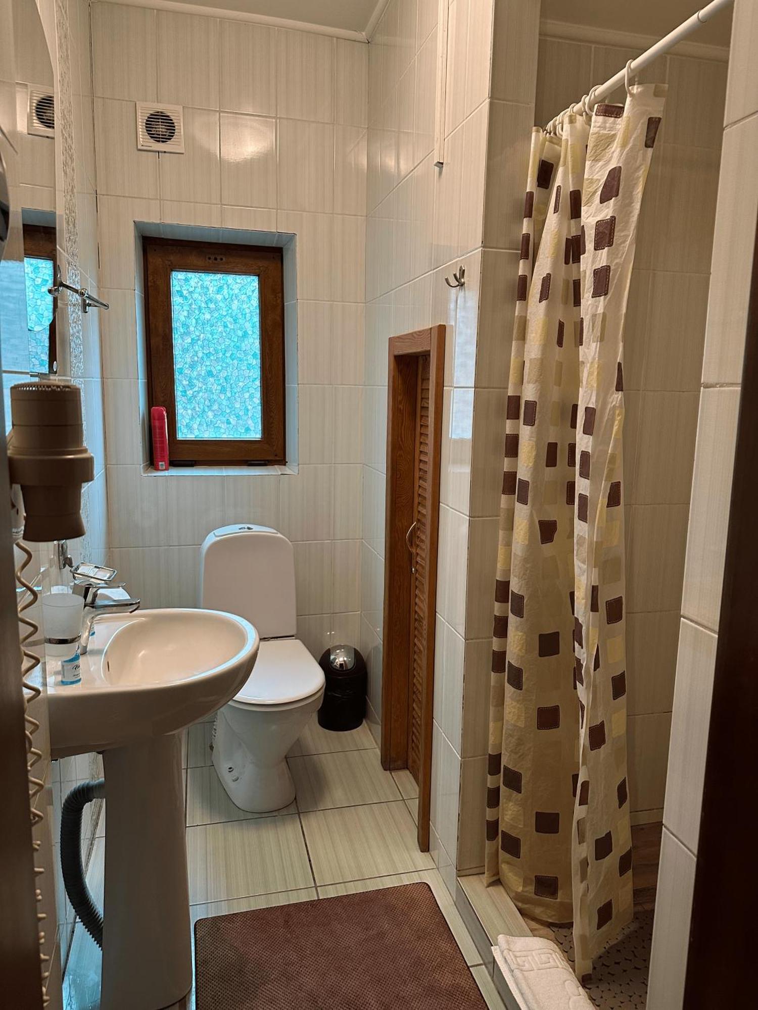 Фільварок Кмитів Hotel Velyki Kosharishcha ภายนอก รูปภาพ