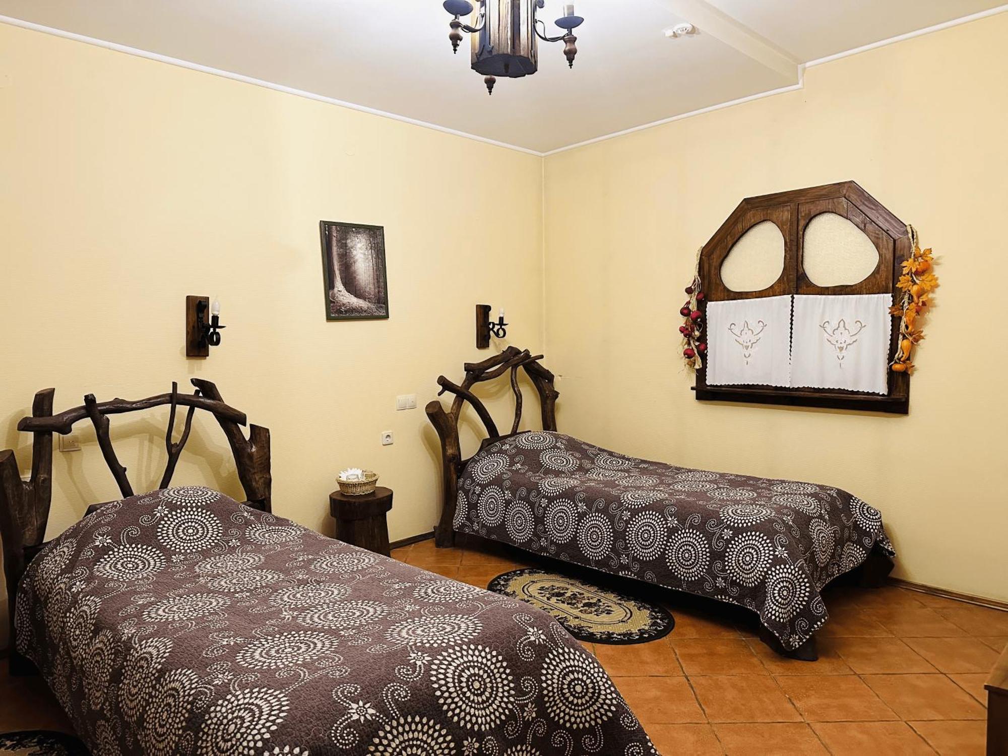 Фільварок Кмитів Hotel Velyki Kosharishcha ภายนอก รูปภาพ